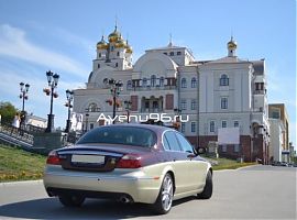 Прокат автомобилей в Екатеринбурге: Ягуар S-type