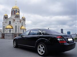 Аренда Мерседес S500W221L с водителем в Екатеринбурге
