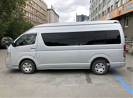 Заказ микроавтобуса Тойота Хайс 11 мест Екатеринбург