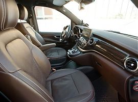 Чёрный минивен Mercedes V class Екатеринбург